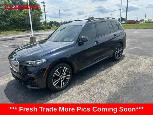 2020 BMW X7 xDrive40i's photo