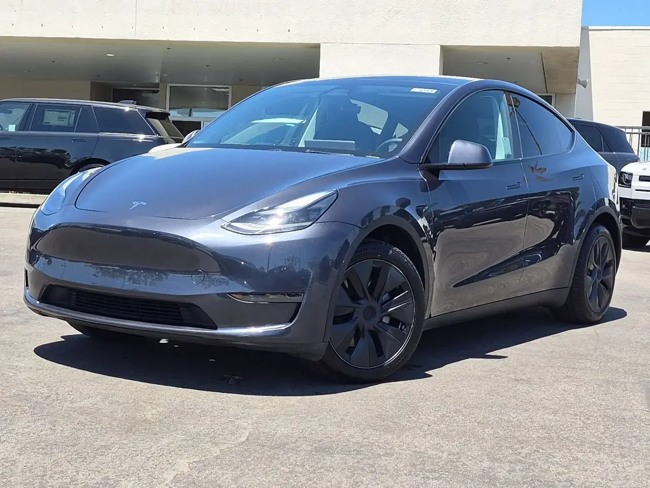 2025 Tesla Model Y Long Range RWD photo 4
