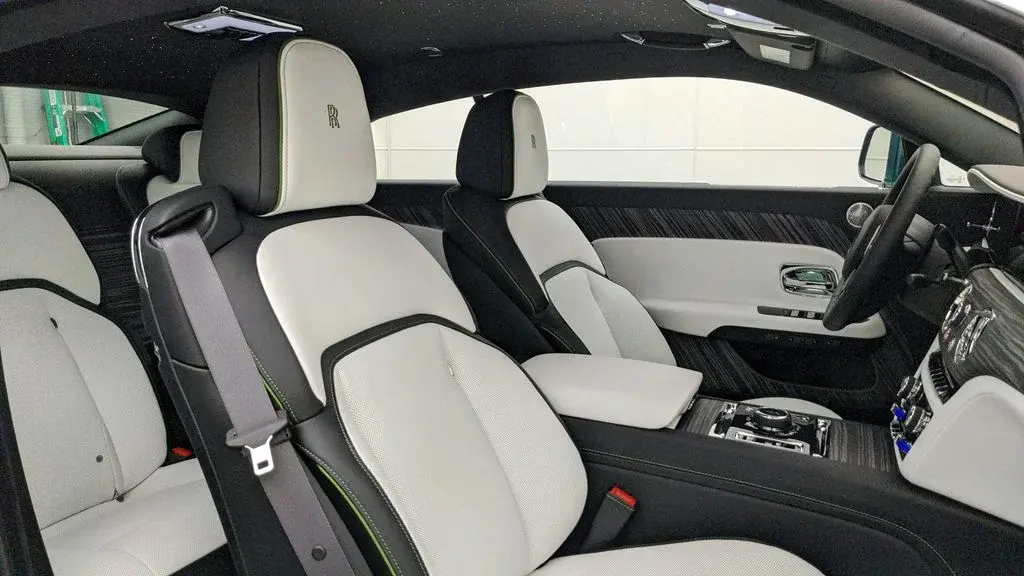 2024 Rolls-Royce Spectre Base photo 5
