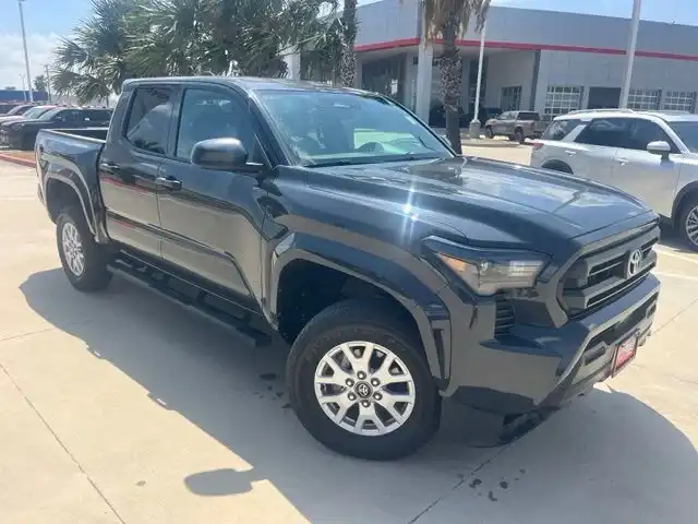 2025 Toyota Tacoma SR 4x2 Double Cab's photo