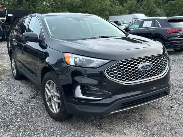 2024 Ford Edge SEL AWD's photo
