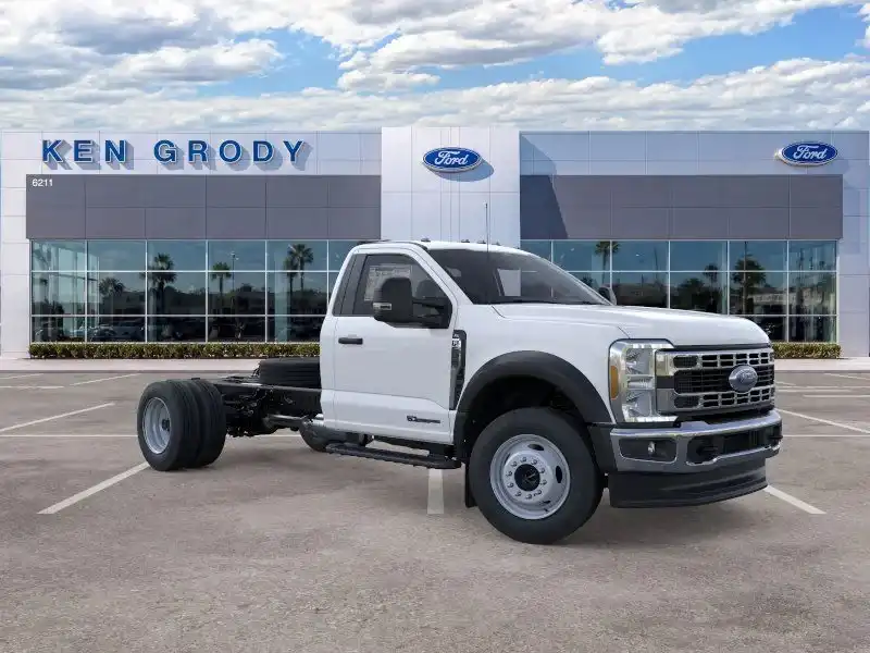 2026 Ford F-600 XL 4WD Regular Cab DRW 169 in's photo