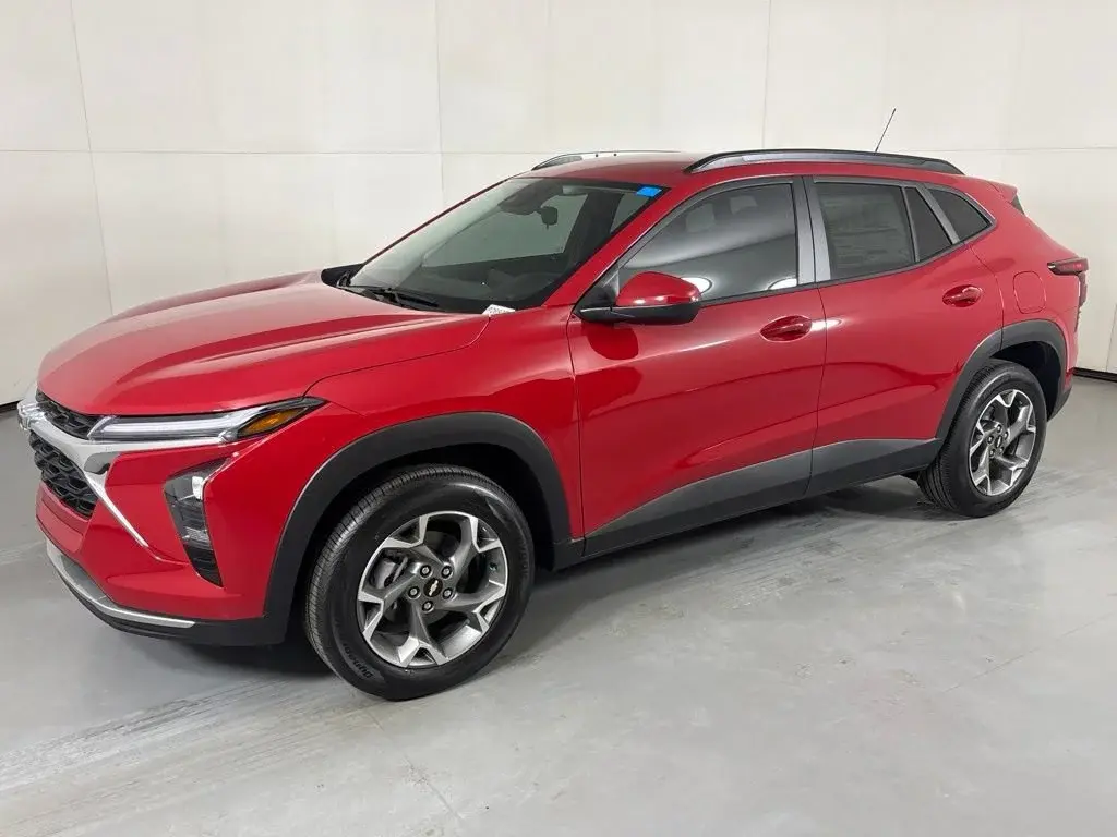 2026 Chevrolet Trax LT photo 5