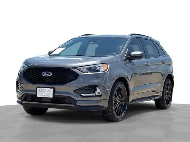 2023 Ford Edge ST-Line AWD's photo