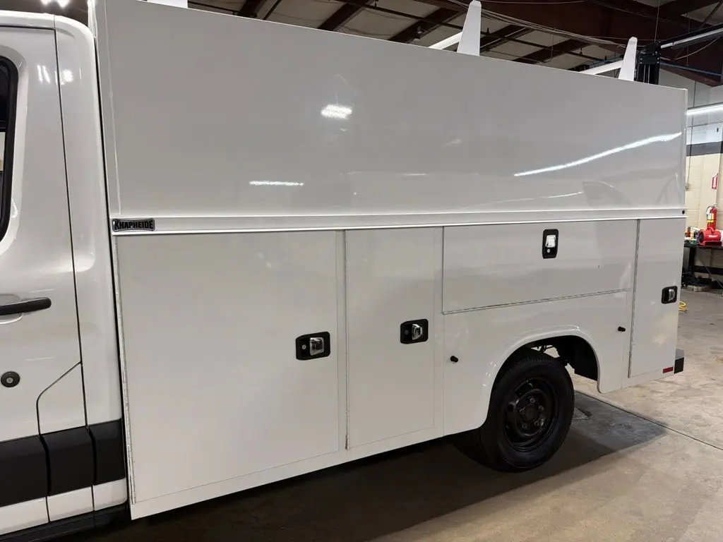 2020 Ford Transit SRW T350 138 WB photo 3