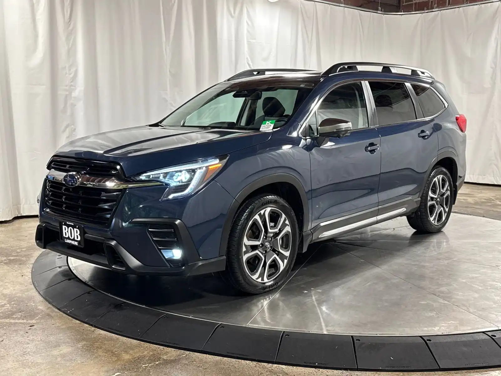2023 Subaru Ascent Limited 7 Passenger's photo