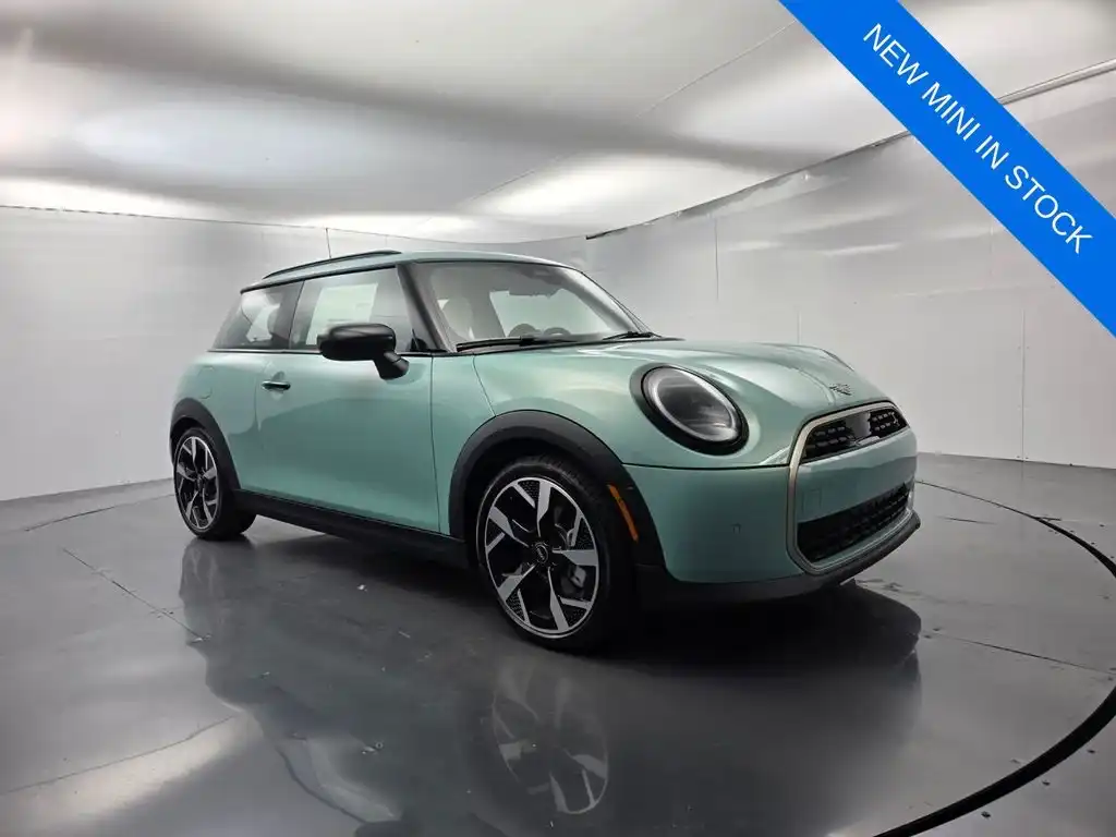 2026 MINI Hardtop Cooper S Signature's photo