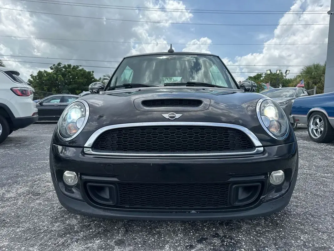2015 MINI Cooper S photo 5