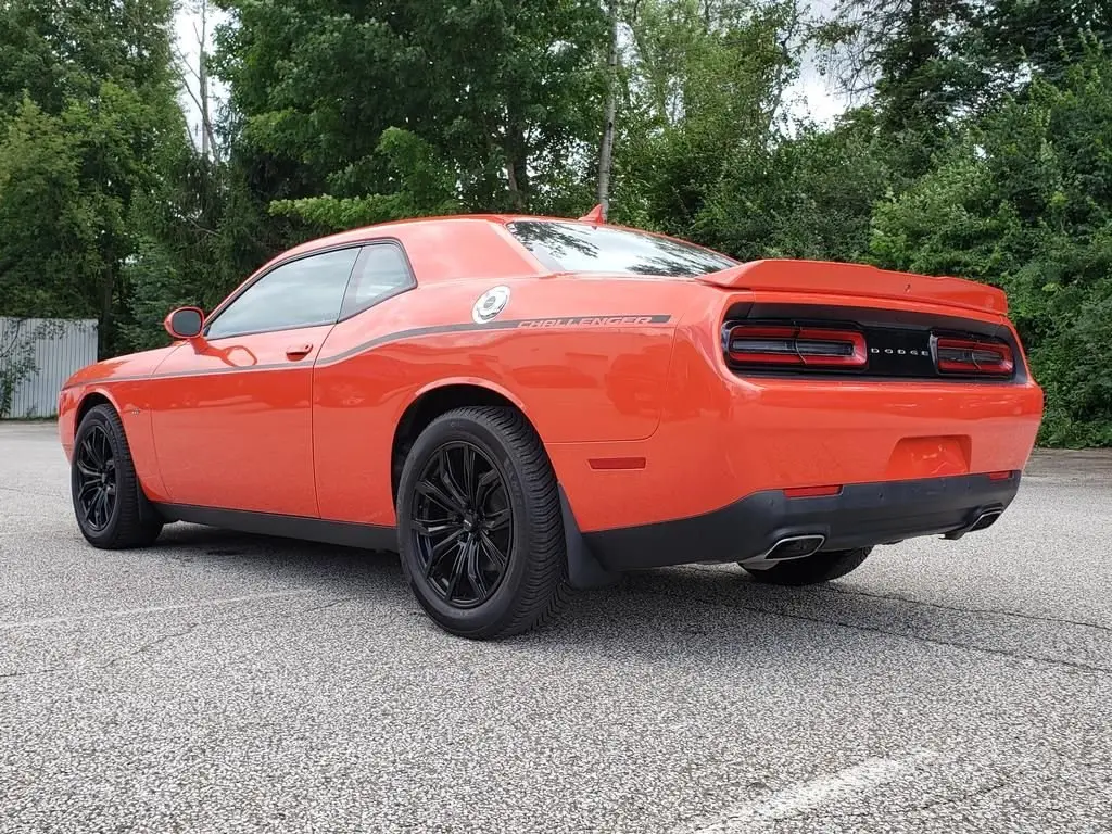 2017 Dodge Challenger GT photo 5