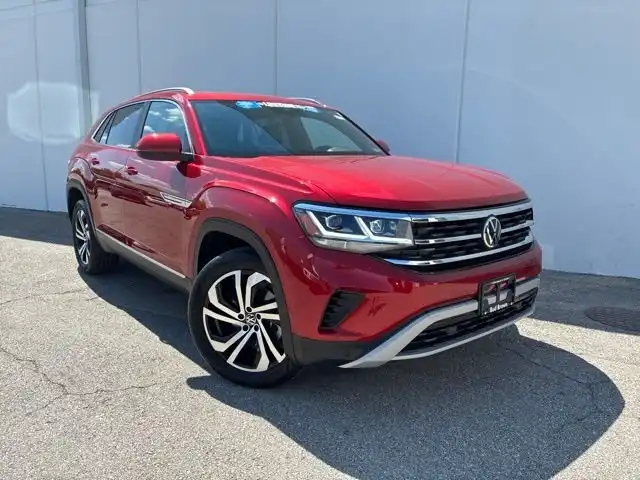 2022 Volkswagen Atlas Cross Sport 2.0T SEL 4MOTION's photo