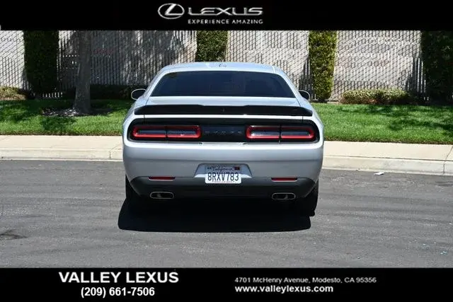 2020 Dodge Challenger SXT Auto AWD photo 5