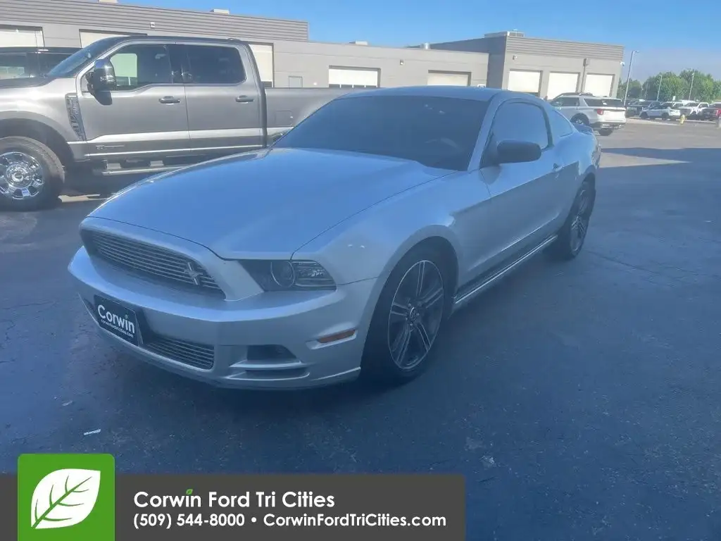 2013 Ford Mustang V6's photo