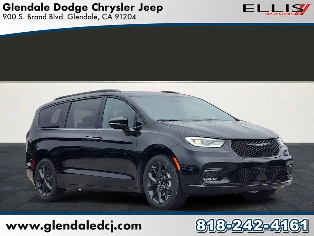 2026 Chrysler Pacifica Select AWD photo 1