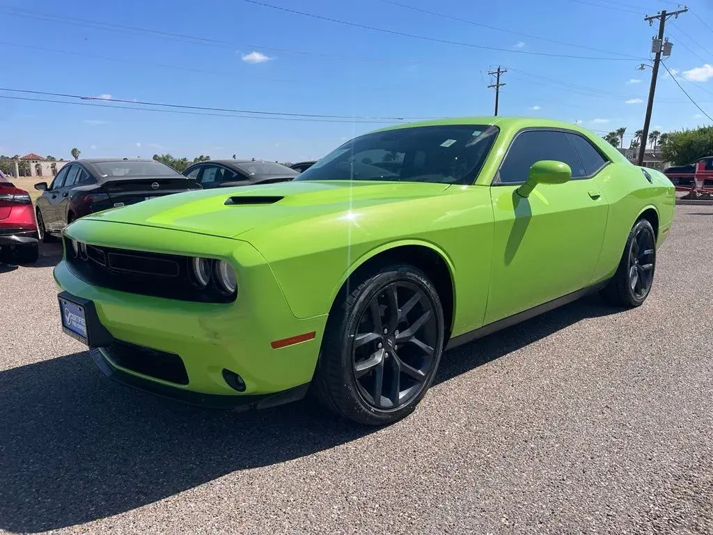 2023 Dodge Challenger SXT Auto photo 3