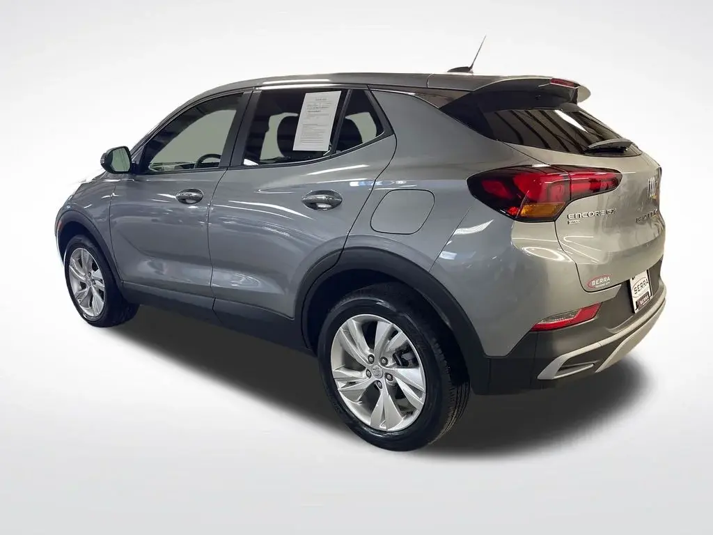 2024 Buick Encore GX Preferred AWD photo 3
