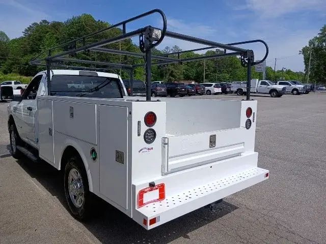 2024 RAM 3500 SLT 4X4 Regular Cab SWB photo 5