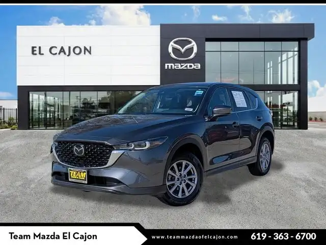 2023 Mazda CX-5 S Preferred package Auto AWD's photo