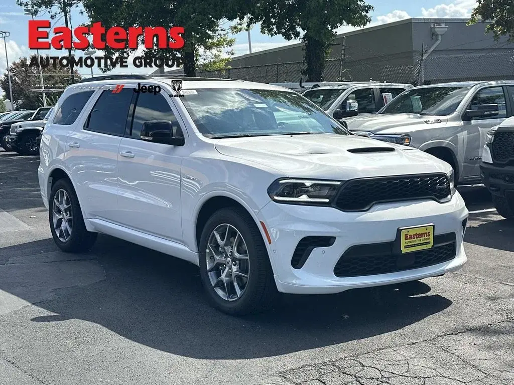 2027 Dodge Durango HEMI V8 GT AWD Plus photo 3