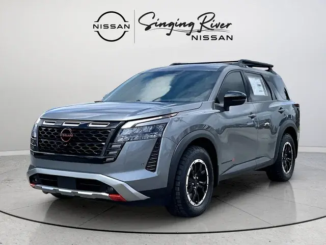 2026 Nissan Pathfinder Rock Creek 4WD photo 3