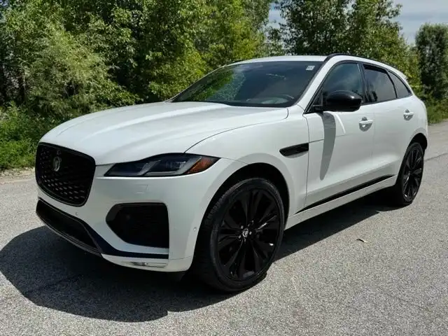 2026 Jaguar F-PACE P400 R-Dynamic S's photo