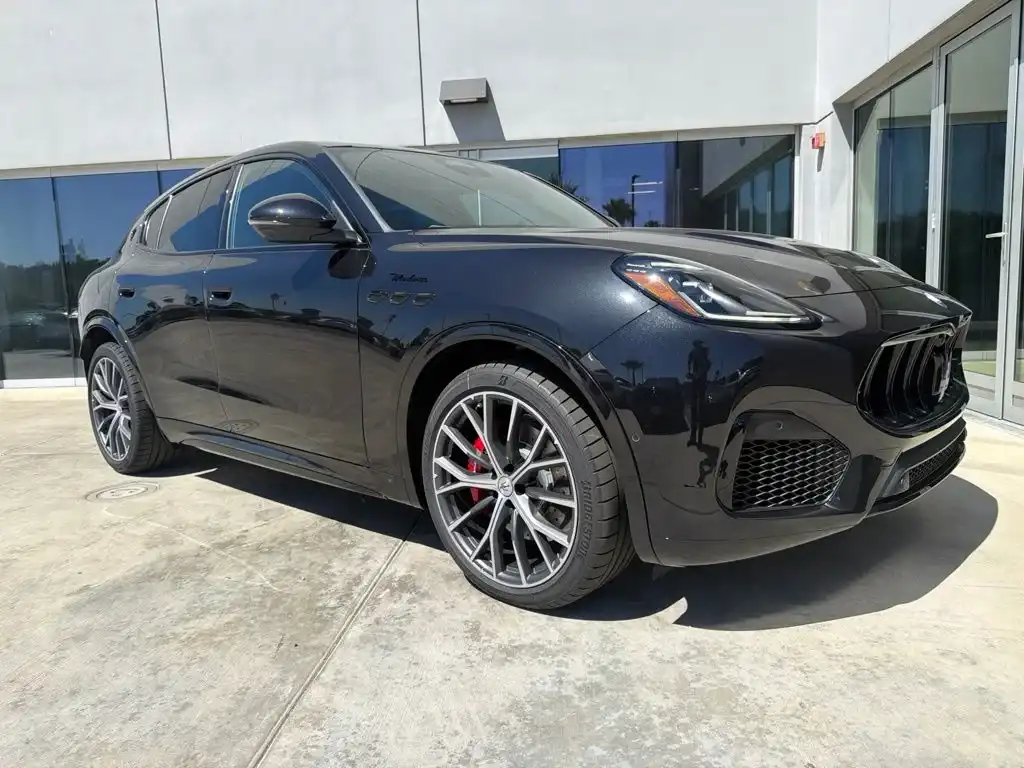 2026 Maserati Grecale V6 Modena's photo