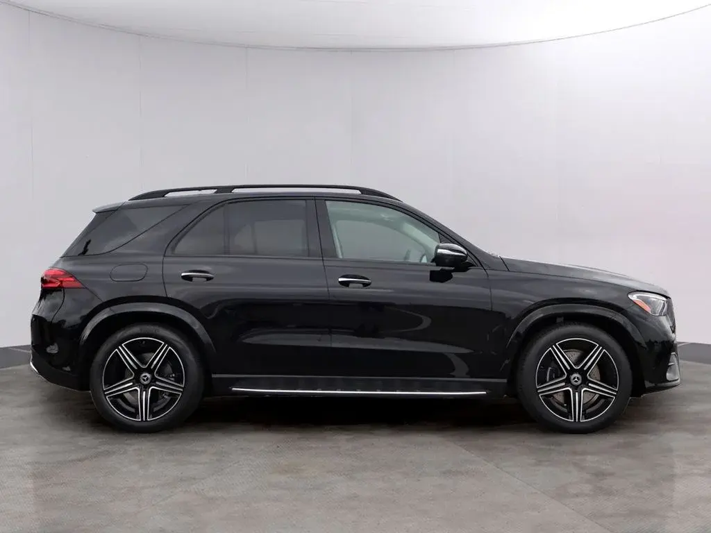 2026 Mercedes-Benz GLE GLE450 4MATIC photo 4