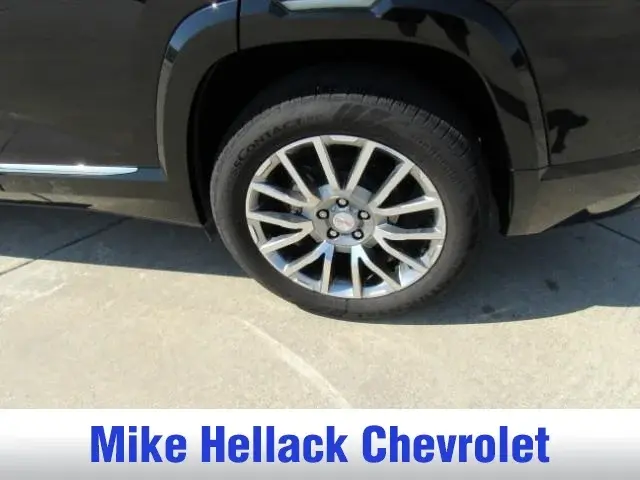 2026 GMC Terrain Denali AWD photo 5