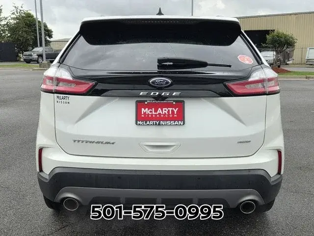 2022 Ford Edge Titanium AWD photo 4