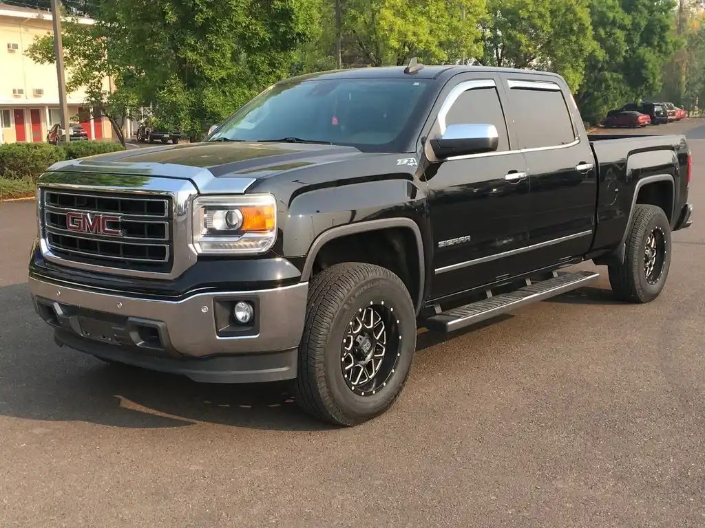 2015 GMC Sierra 4WD Crew Cab SLT SWB's photo