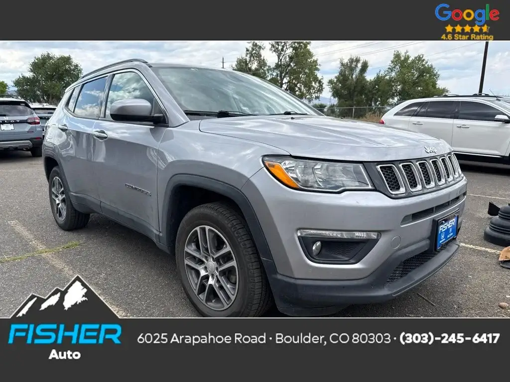 2017 Jeep Compass Latitude 4X4 photo 1