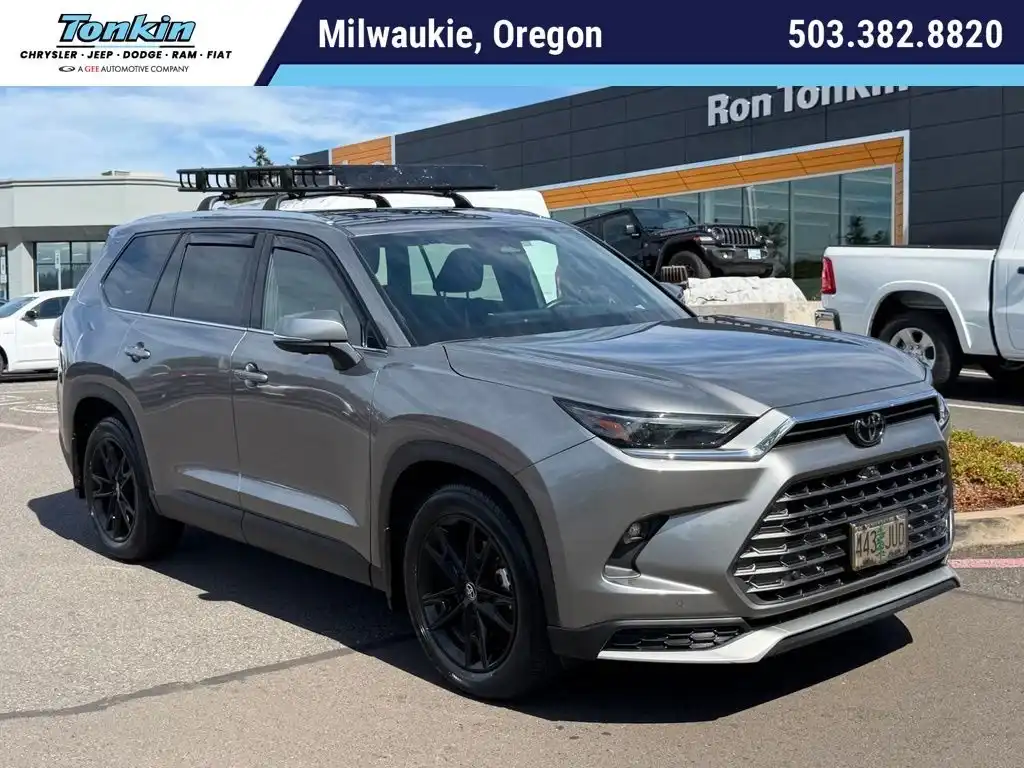 2025 Toyota Grand Highlander Hybrid MAX Platinum AWD's photo