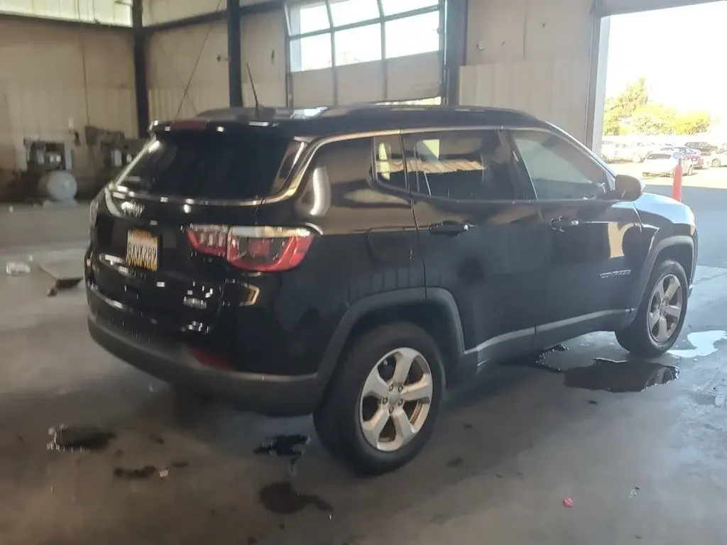 2018 Jeep Compass Latitude 4WD photo 4