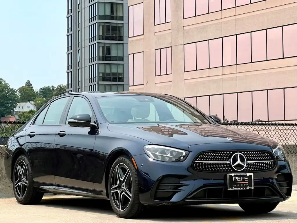 2023 Mercedes-Benz E-Class E350 4MATIC's photo