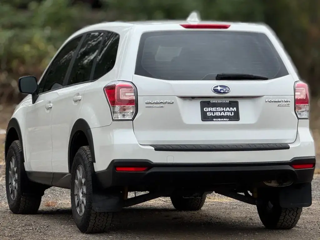 2017 Subaru Forester 2.5i 6MT photo 5