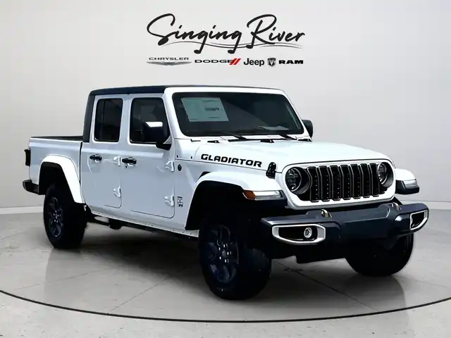 2026 Jeep Gladiator 85th Anniversary Edition Auto's photo