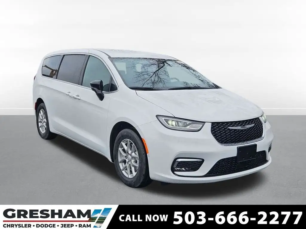 2026 Chrysler Pacifica Select photo 1