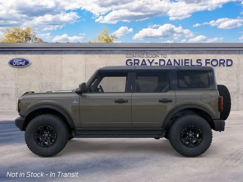 2026 Ford Bronco Outer Banks 4WD photo 3