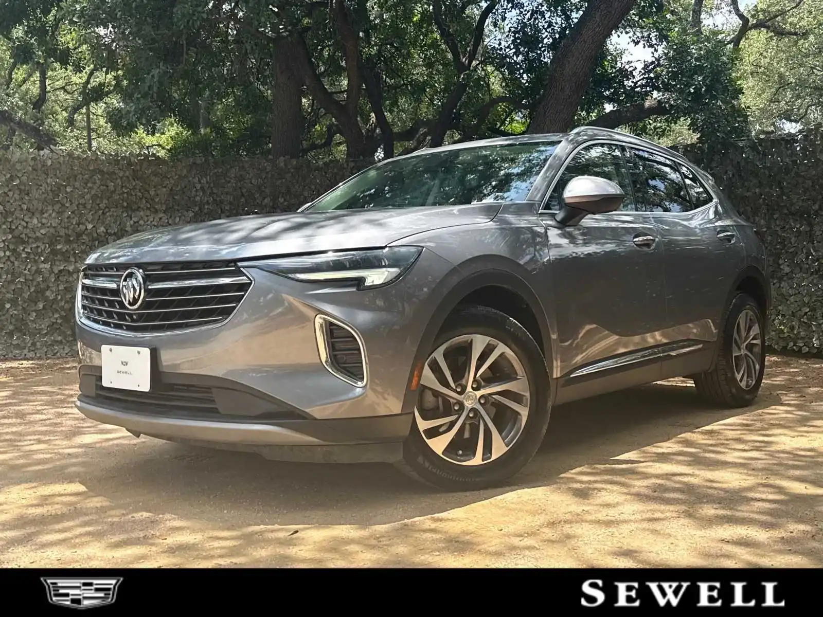 2021 Buick Envision Essence FWD's photo