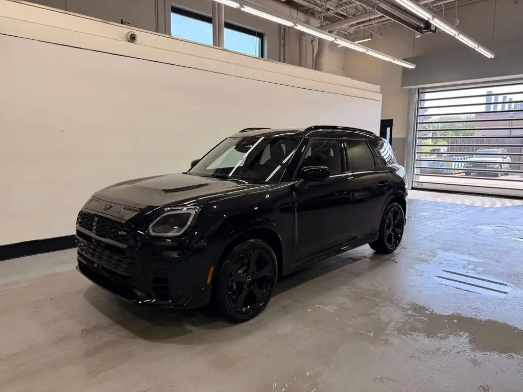 2027 MINI Countryman S ALL4's photo