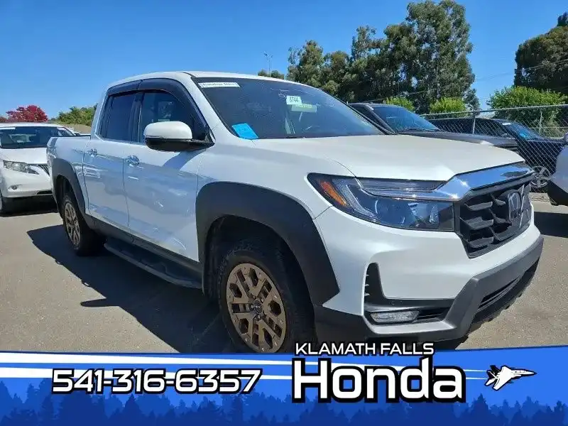 2022 Honda Ridgeline RTL-E AWD's photo