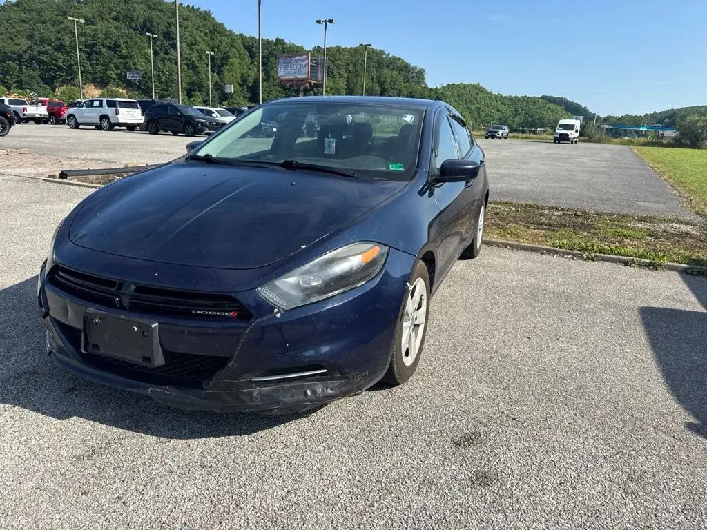 2015 Dodge Dart 2.4 SXT photo 4