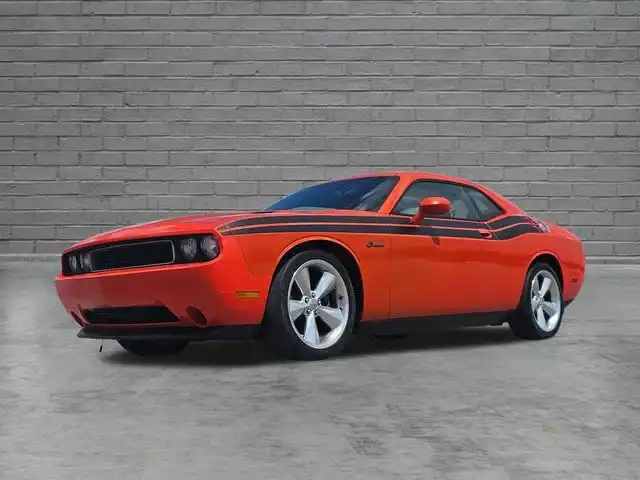 2013 Dodge Challenger R/T Classic's photo