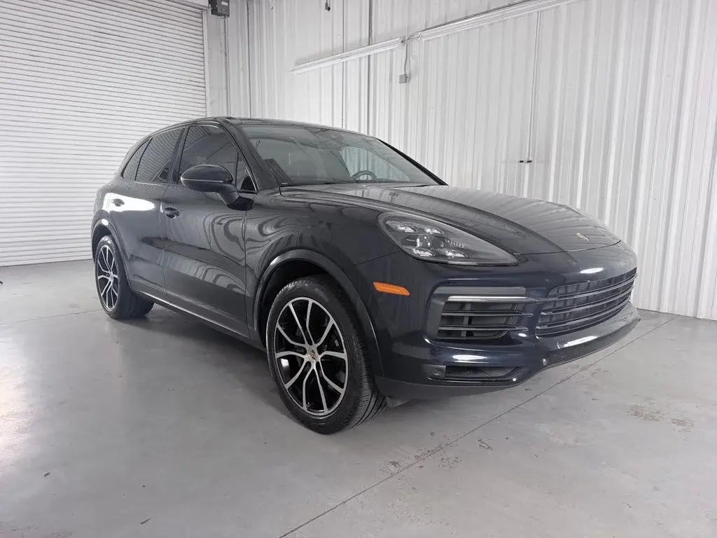 2019 Porsche Cayenne S photo 3