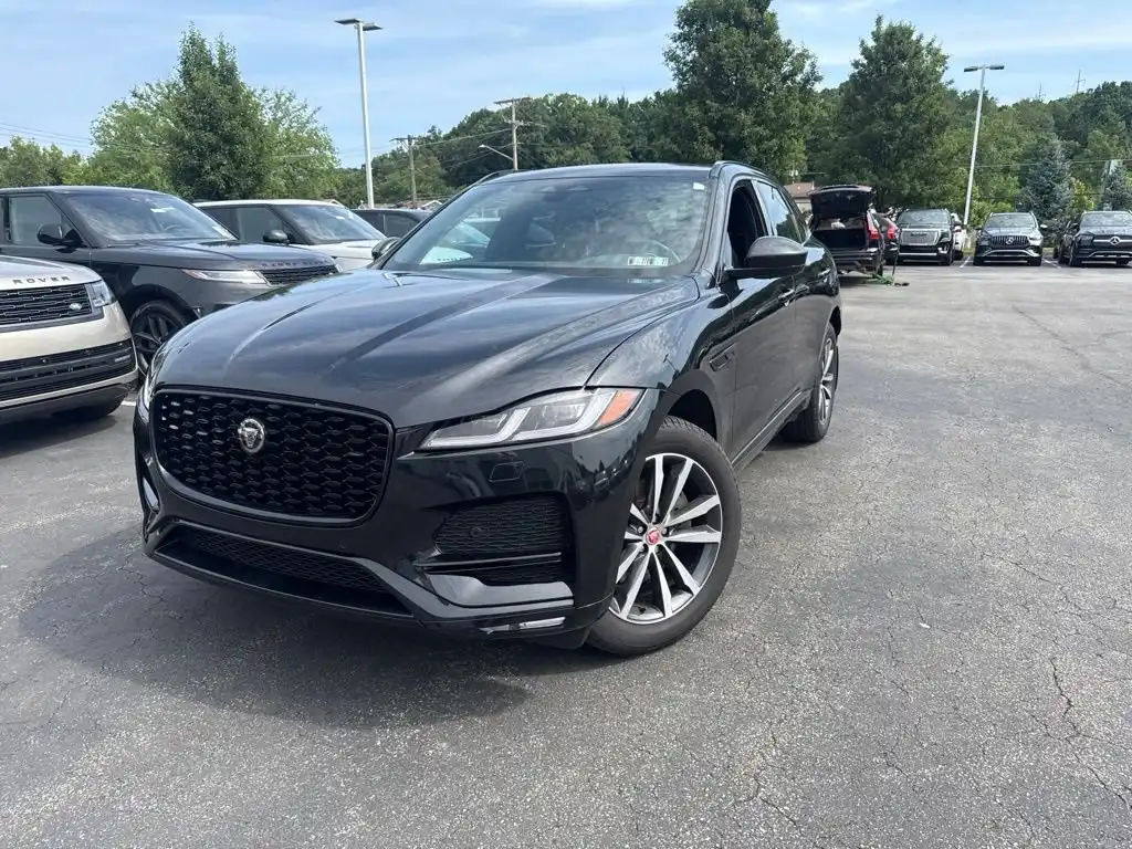 2023 Jaguar F-PACE P250 S's photo