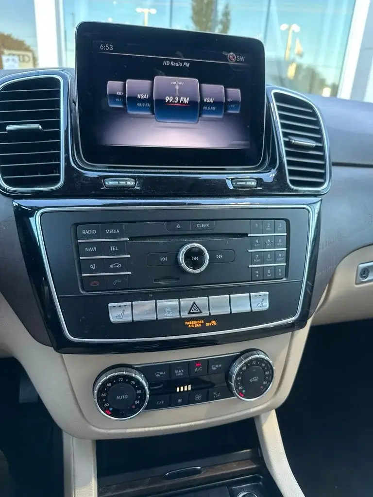 2018 Mercedes-Benz GLE GLE350 4MATIC photo 3