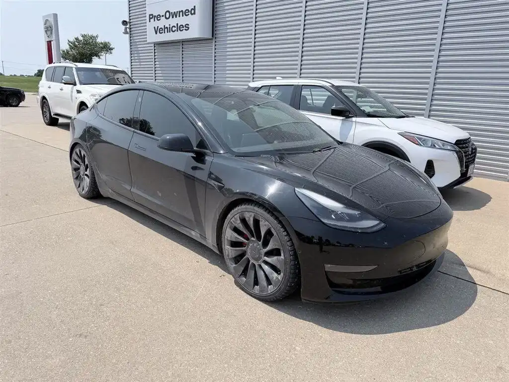 2021 Tesla Model 3 Performance Dual Motor All-Wheel Drive's photo