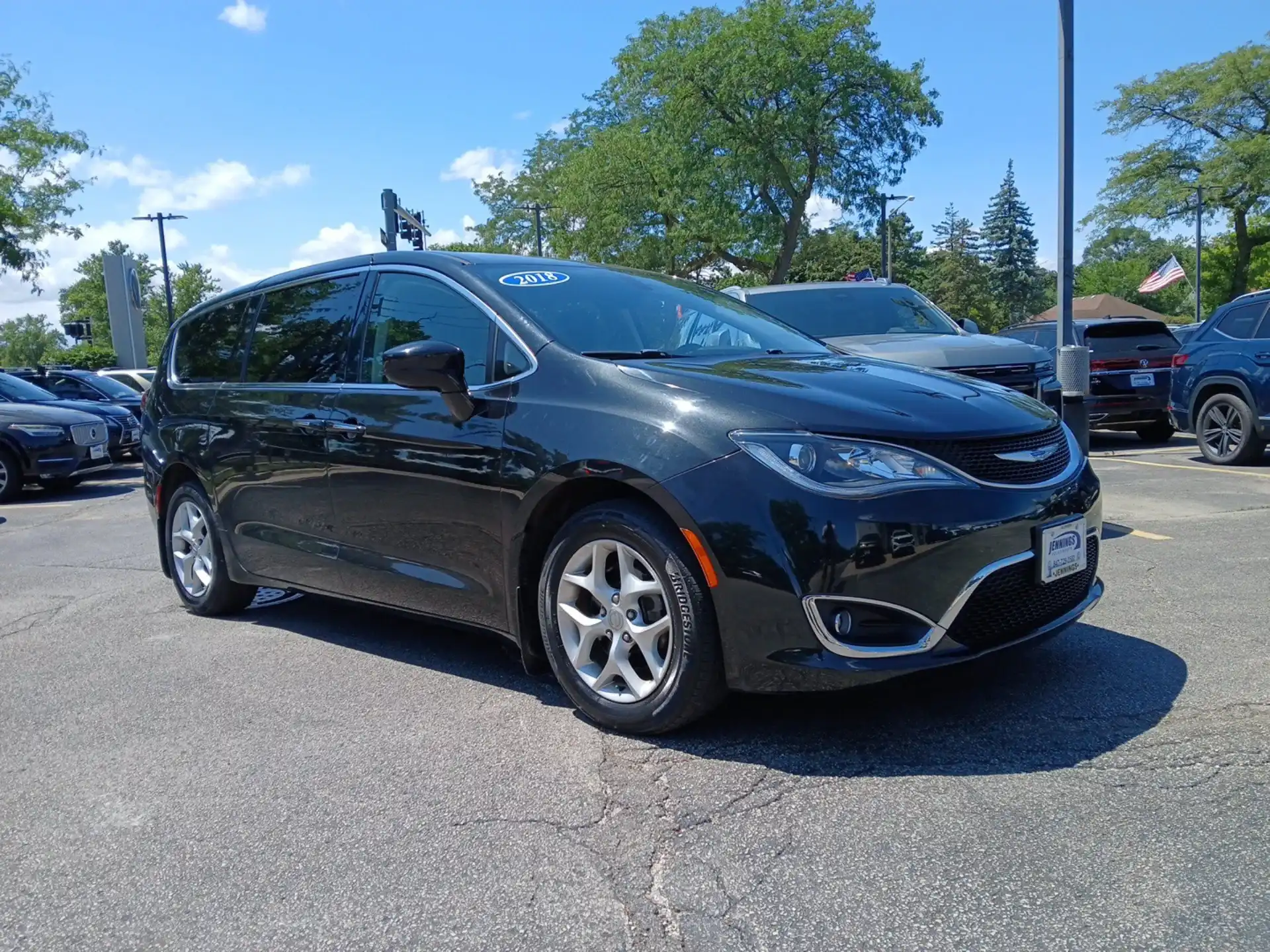 2018 Chrysler Pacifica Touring Plus's photo