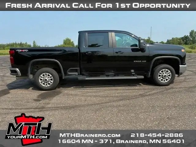2025 Chevrolet Silverado HD LT 4WD Crew Cab Standard Box's photo