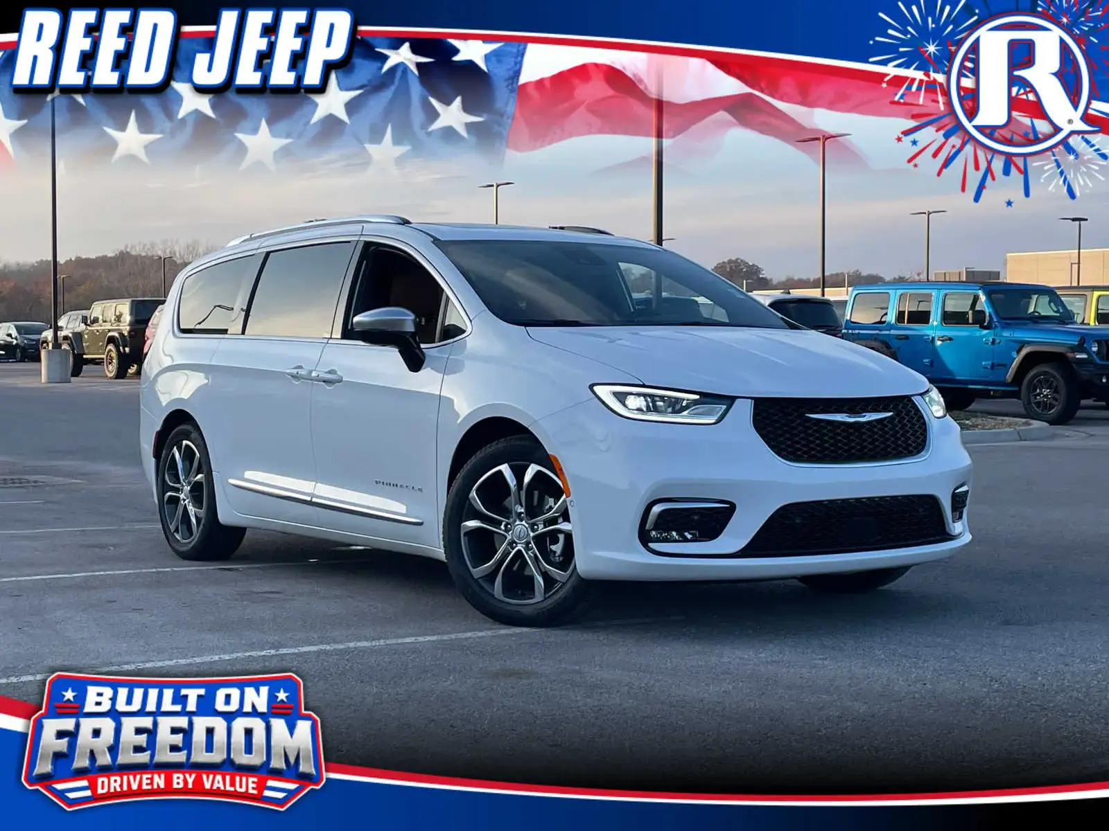 2026 Chrysler Pacifica Pinnacle photo 1