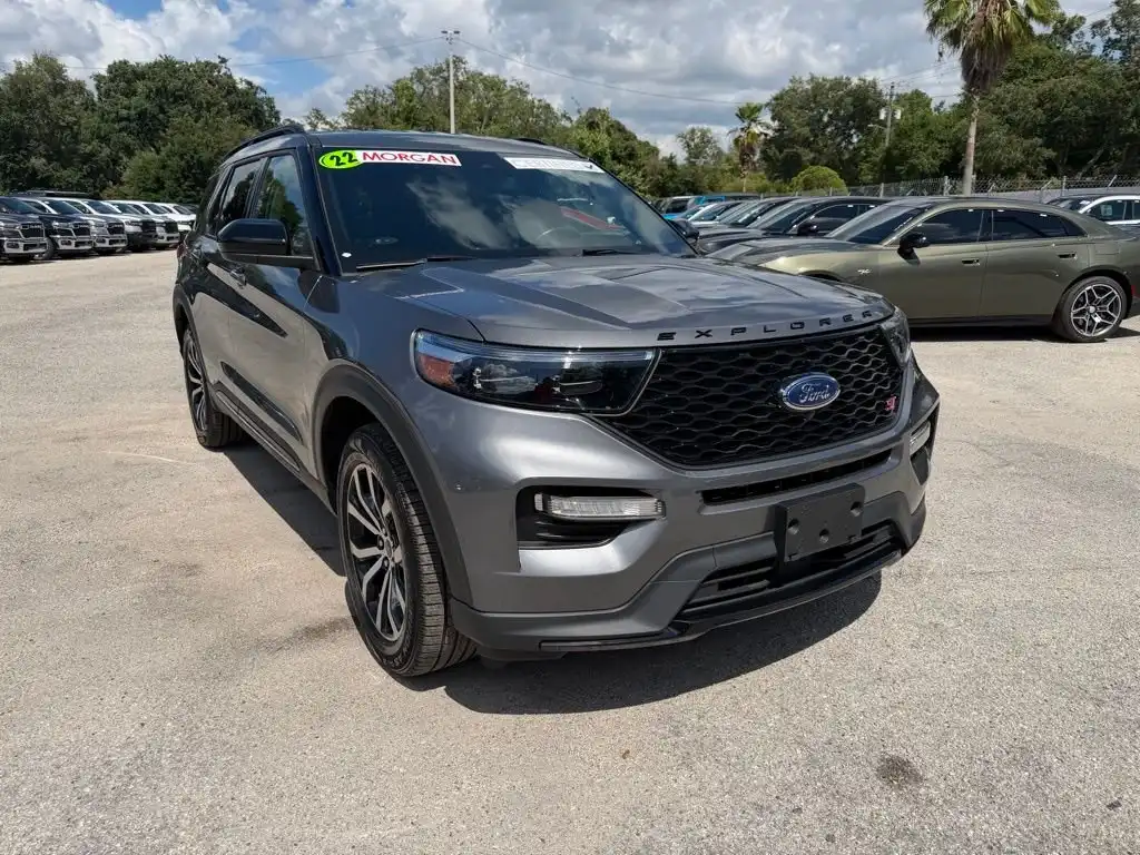 2022 Ford Explorer ST 4WD's photo